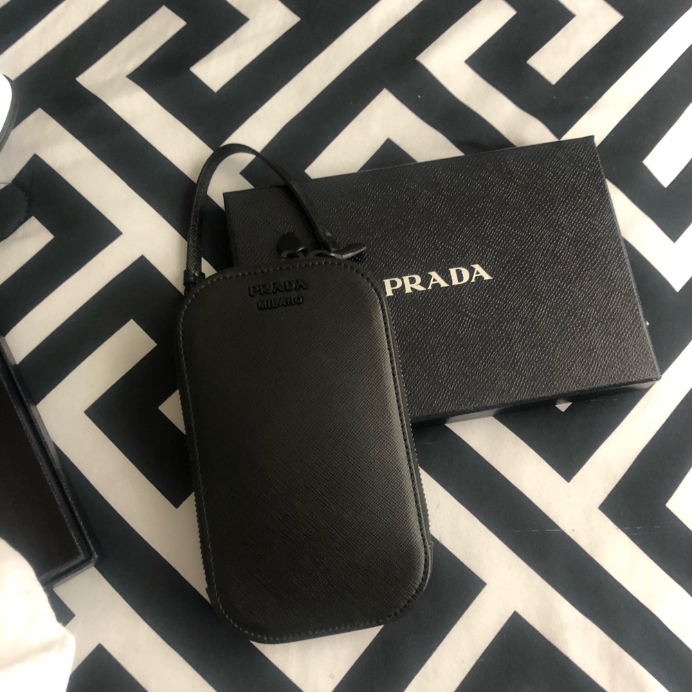 Prada small purse - Picture 2 of 2